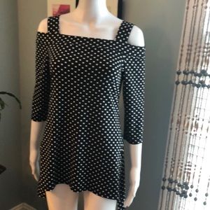 Frank Lyman cold shoulder polka dots tunic